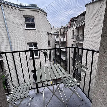 Zabrska L 15 & 17 Apartament
