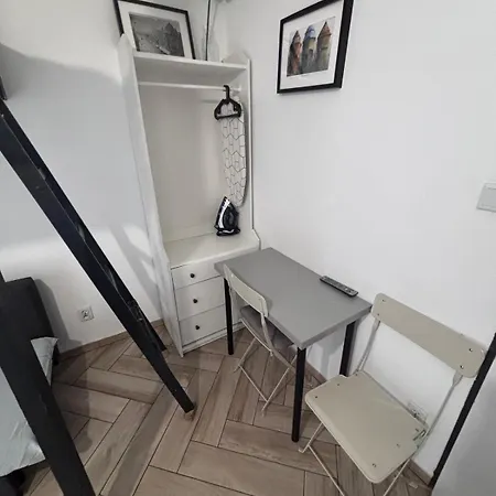 Zabrska L 15 & 17 *